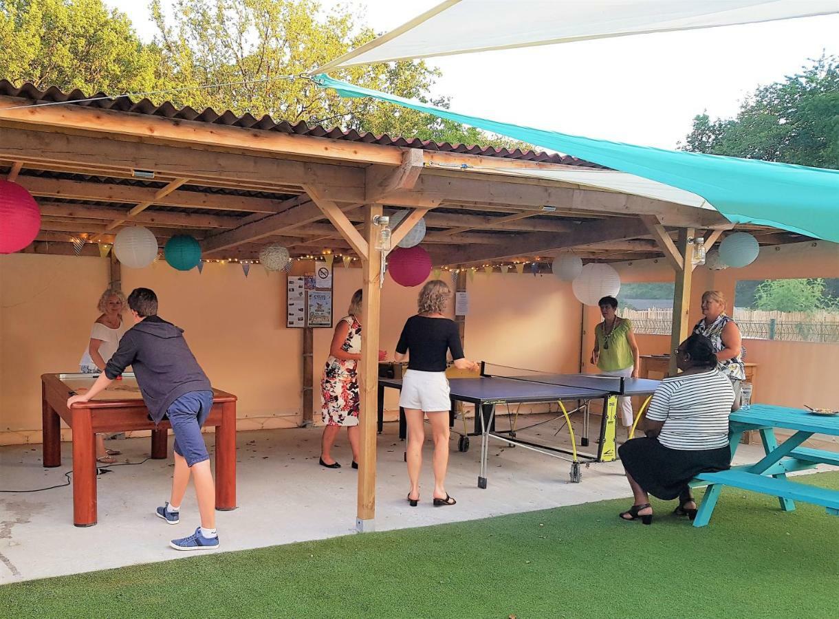 Camping Bois De St Hilaire Chalandray Eksteriør bilde